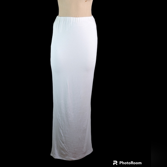 Molly King X Bayse White Long Skirt, L , EUC - Picture 1 of 4